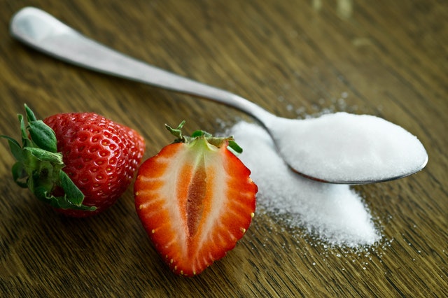 Čo dokáže s vašou váhou a zdravím urobiť cukor